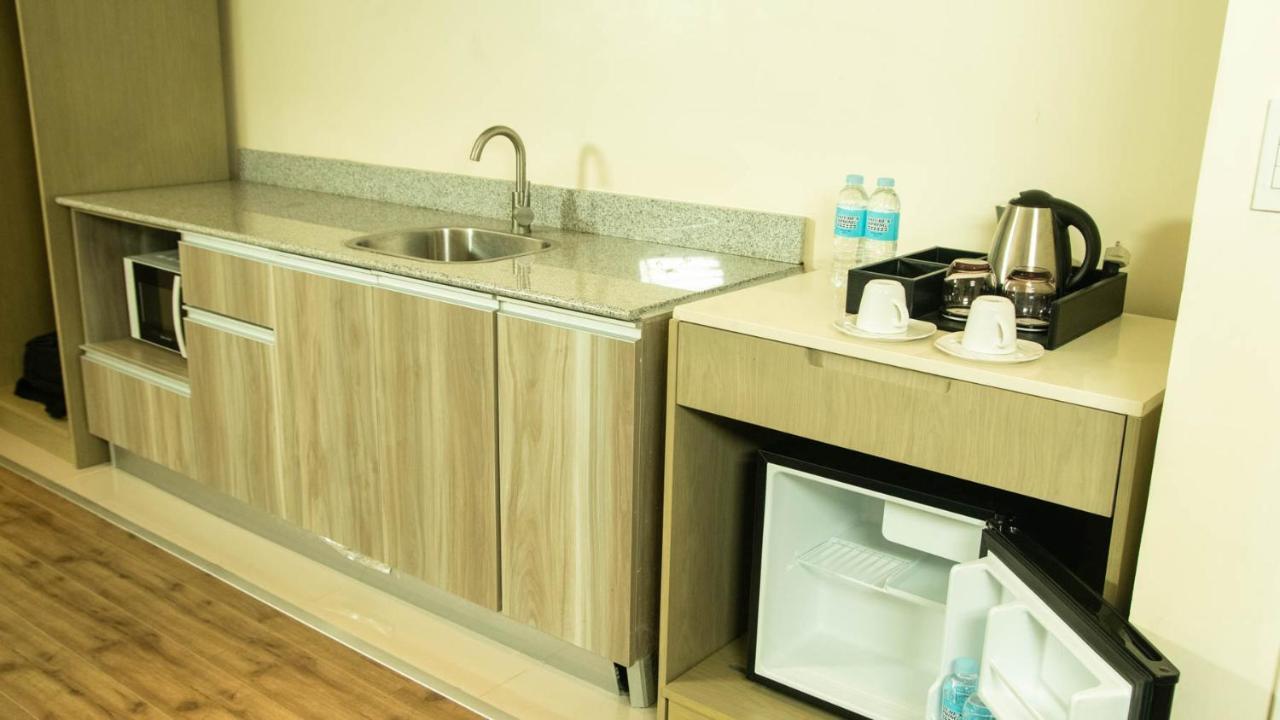 Noble Cebu Hotel Eksteriør billede