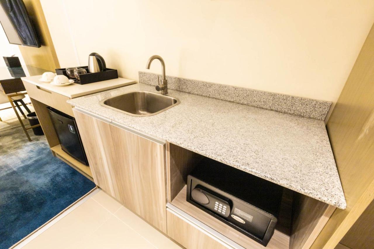 Noble Cebu Hotel Eksteriør billede